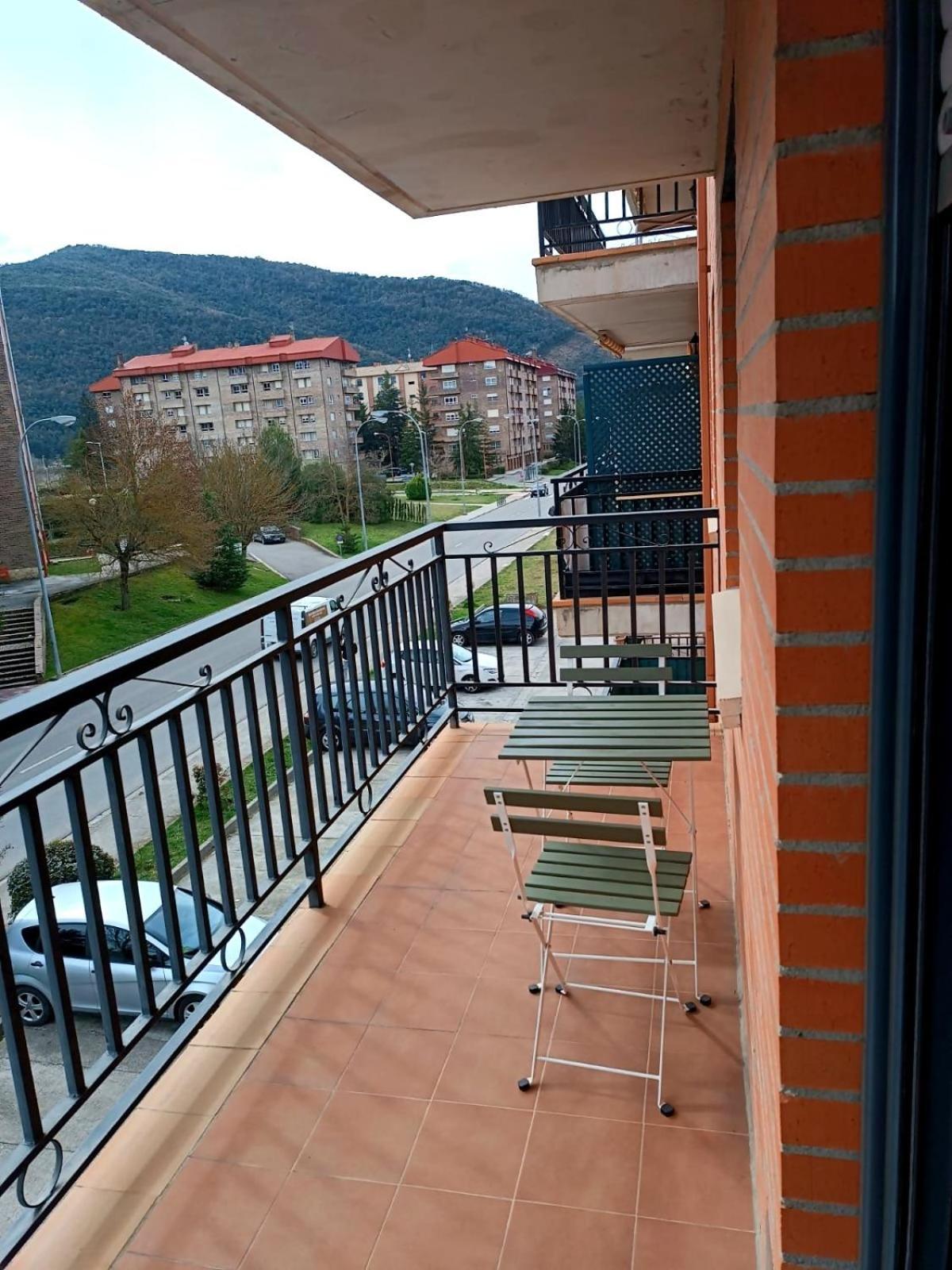 Apartamento O Mon Sabiñánigo Buitenkant foto